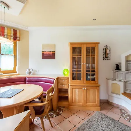 Quiet Detached Holiday Near The Center *